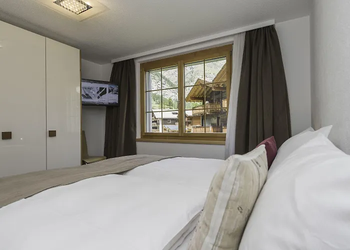 Monte Cristo Apartment *