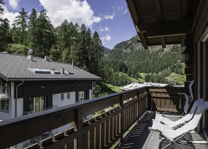 Monte Cristo Apartment *