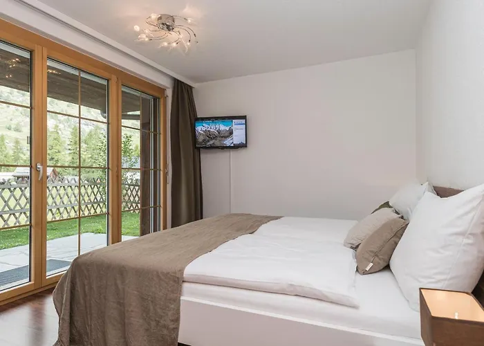 Monte Cristo Apartment *