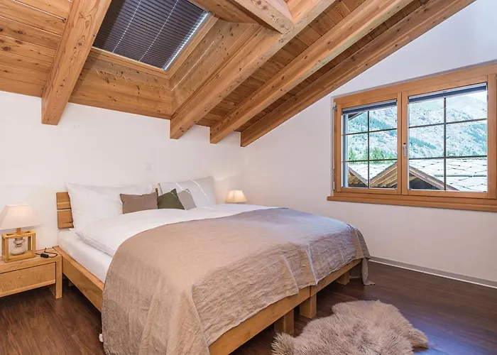 Monte Cristo Apartment *