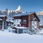 基督山小木屋旅馆 采尔马特